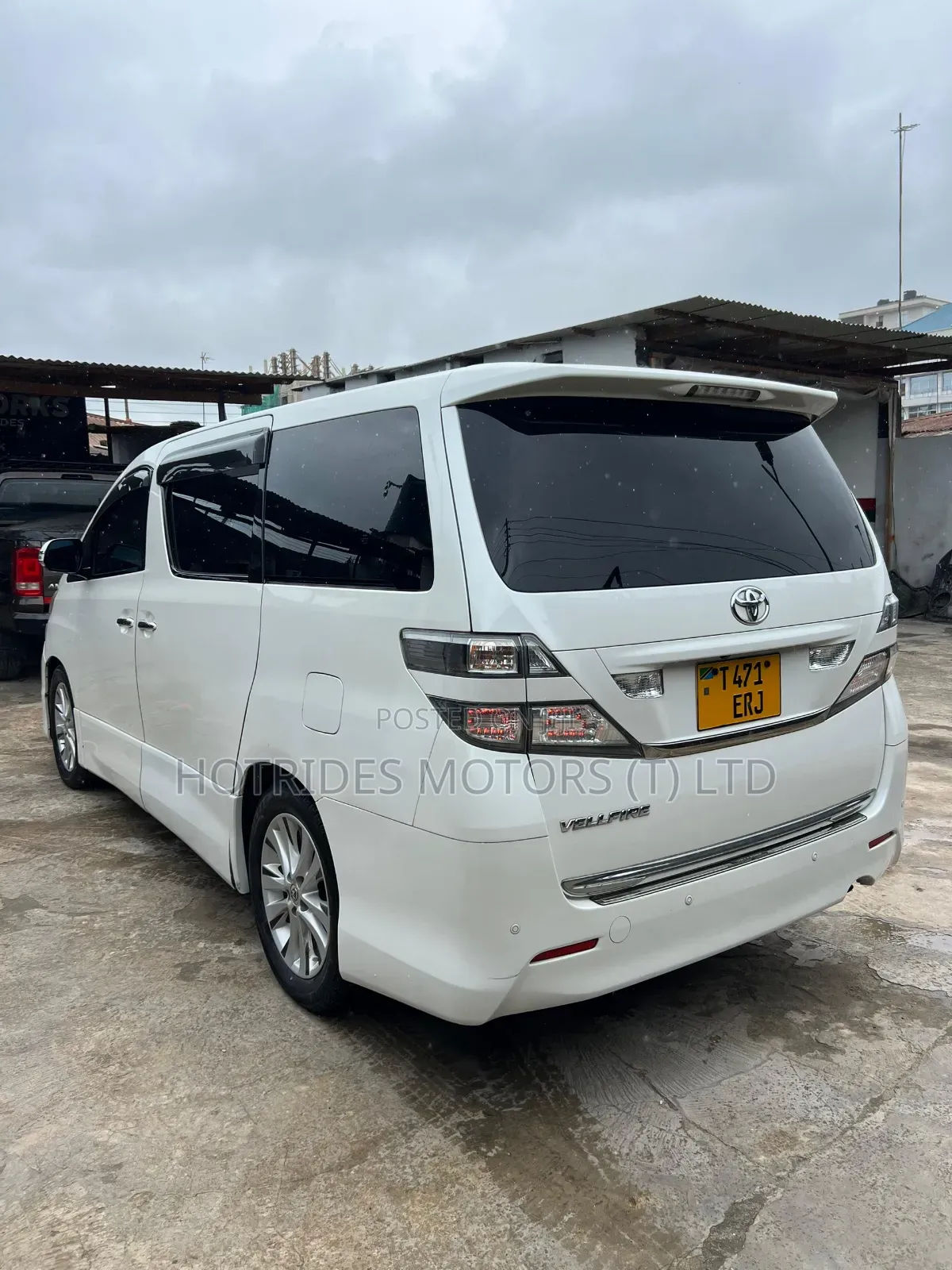 Toyota Alphard 2.4 Petrol FWD 2010 White