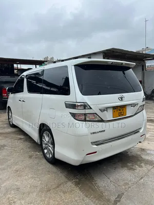 Toyota Alphard 2.4 Petrol FWD 2010 White