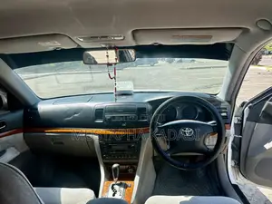 Toyota Mark II 2002 White