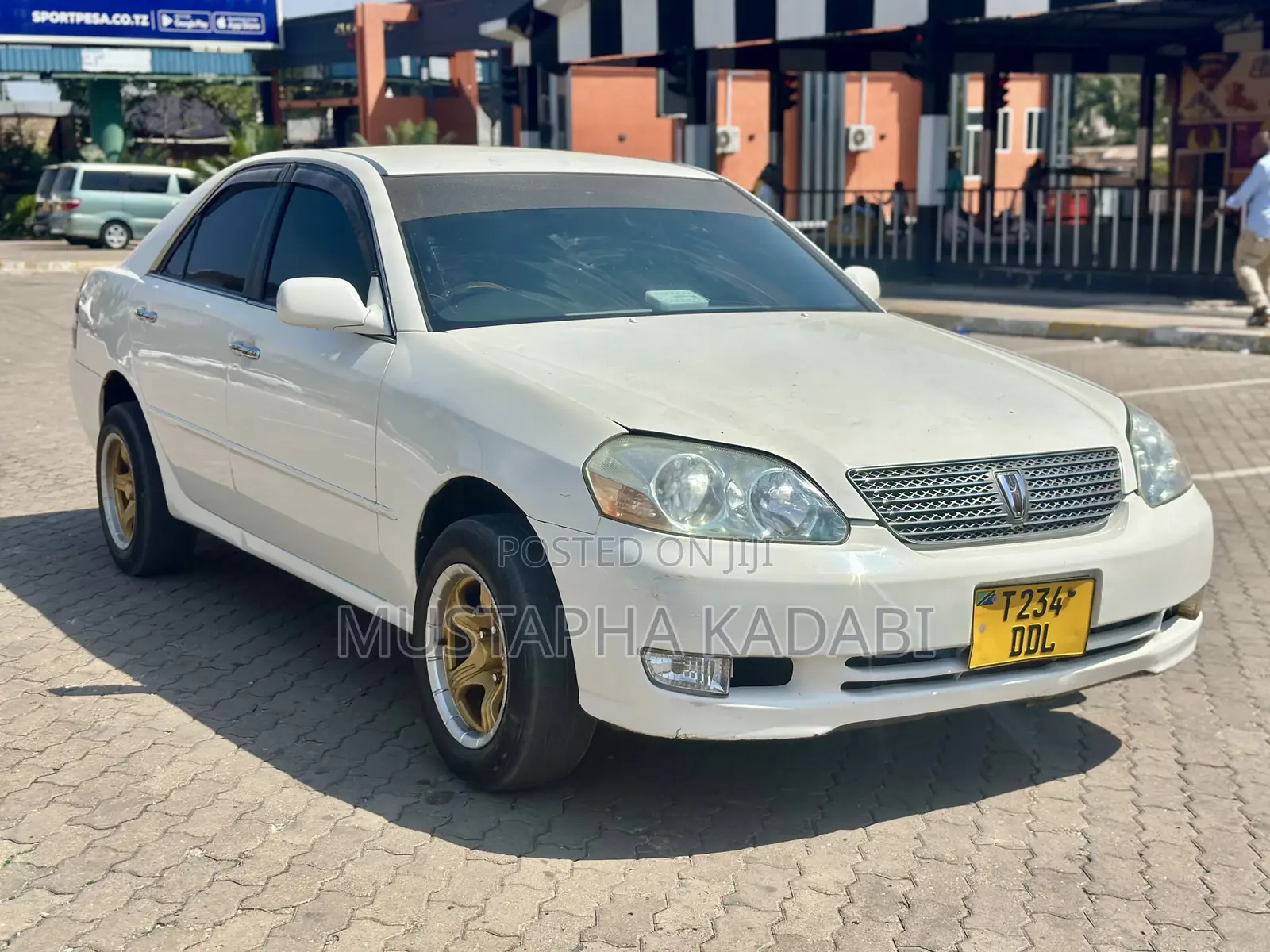 Toyota Mark II 2002 White