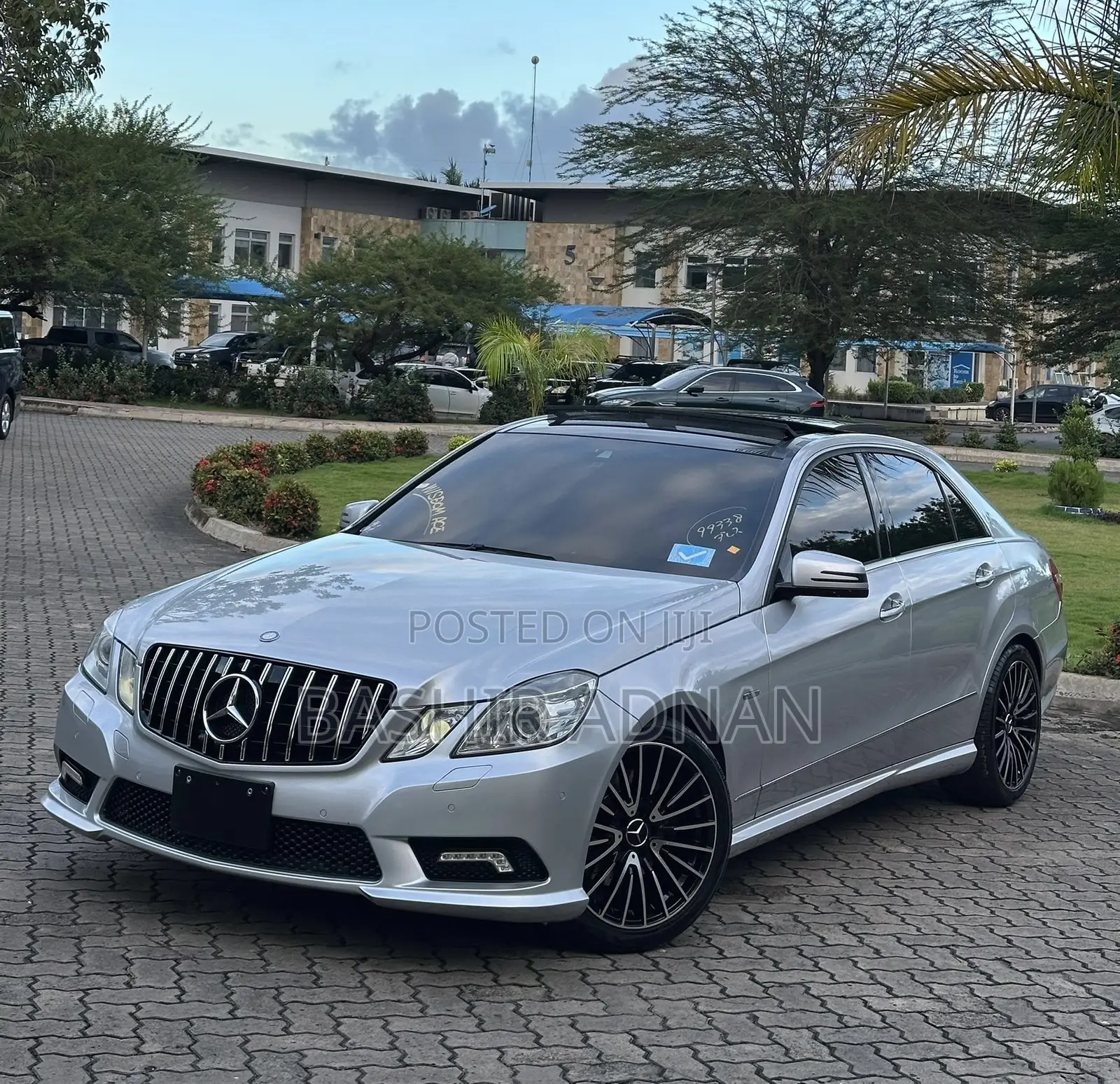 Mercedes-Benz E250 2011 Silver