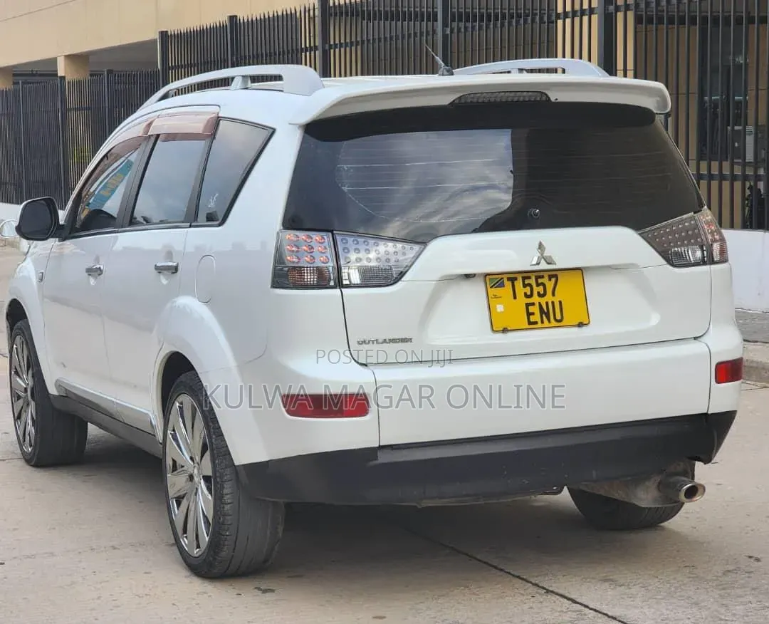 Mitsubishi Outlander 2008 White