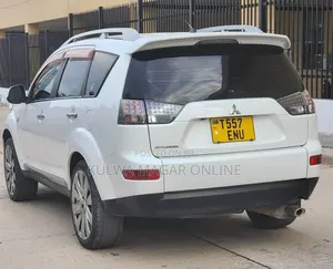Mitsubishi Outlander 2008 White