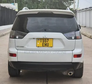 Mitsubishi Outlander 2008 White