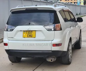 Mitsubishi Outlander 2008 White