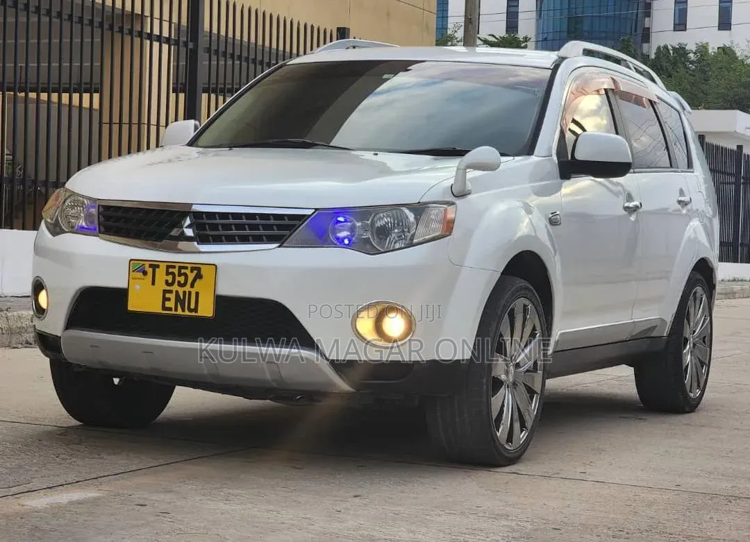 Mitsubishi Outlander 2008 White