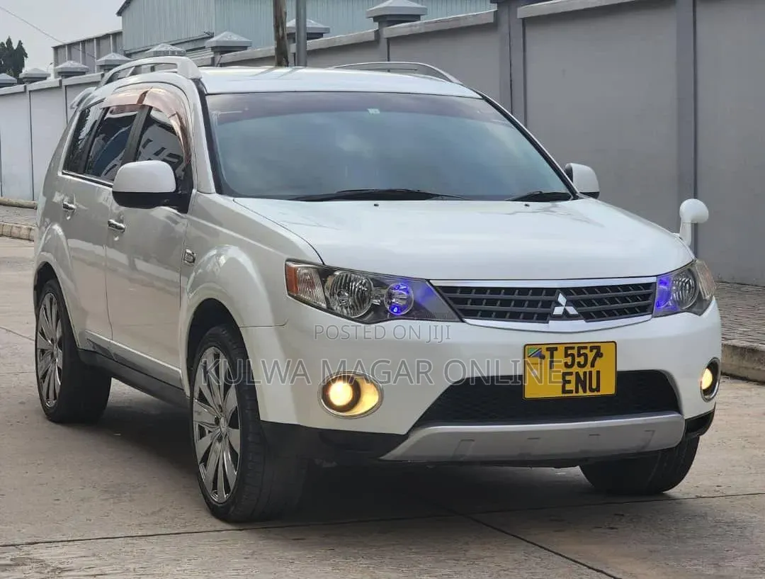 Mitsubishi Outlander 2008 White