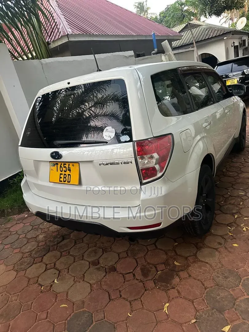 Subaru Forester 2009 White