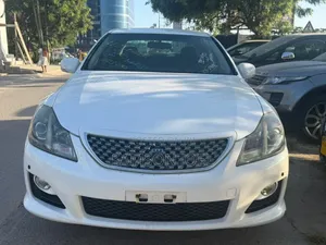 Toyota Crown 2009 White
