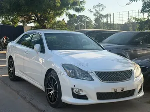 Toyota Crown 2009 White