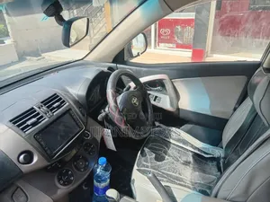 Toyota Vanguard 2008 Black