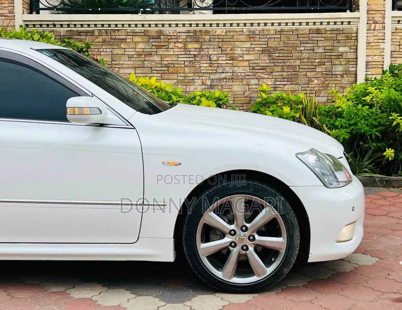 Toyota Crown 2008 White