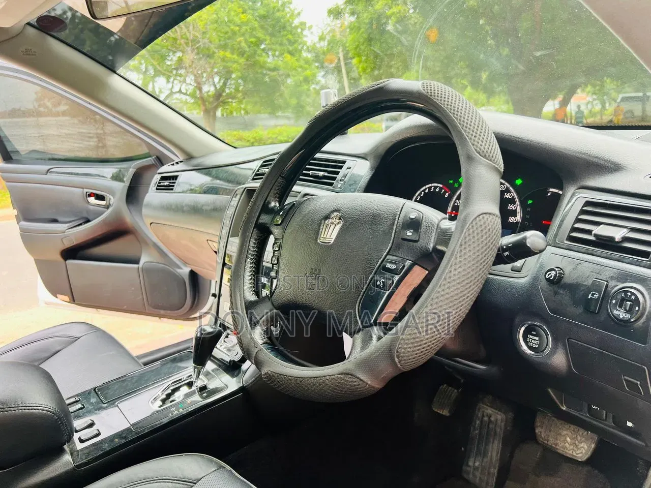 Toyota Crown 2008 White