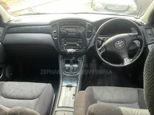 Toyota Kluger 2006 Silver