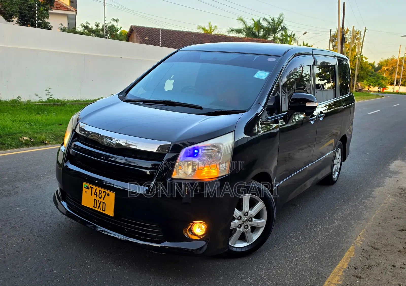 Toyota Noah 2008 Black