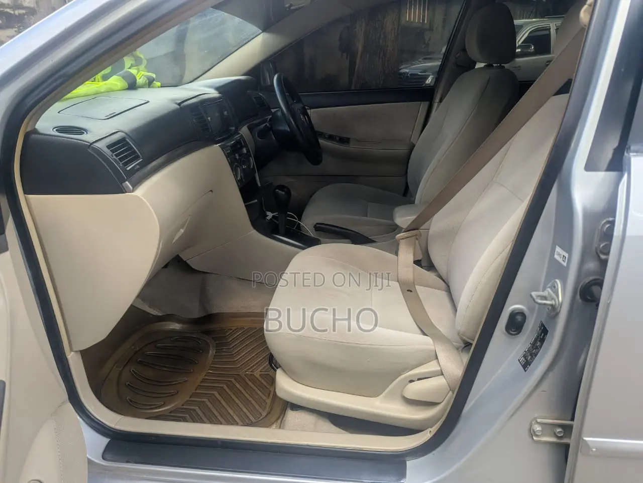 Toyota Corolla RunX 2004 Silver