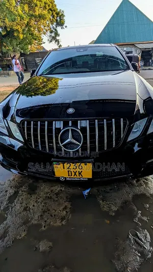 Mercedes-Benz E250 2011 Black