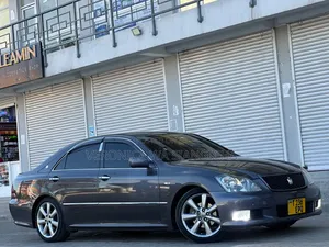 Toyota Crown 2006 Gray