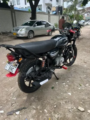 Bajaj Boxer 125 2024 Black
