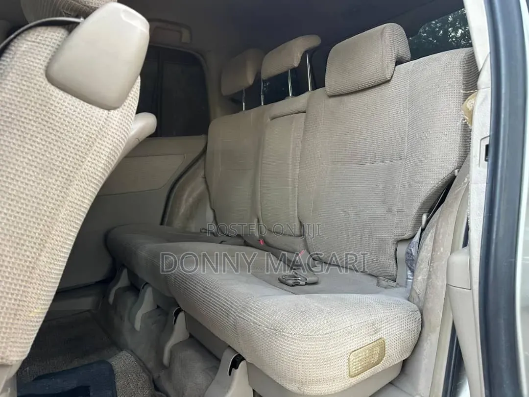 Toyota Raum 2004 Silver