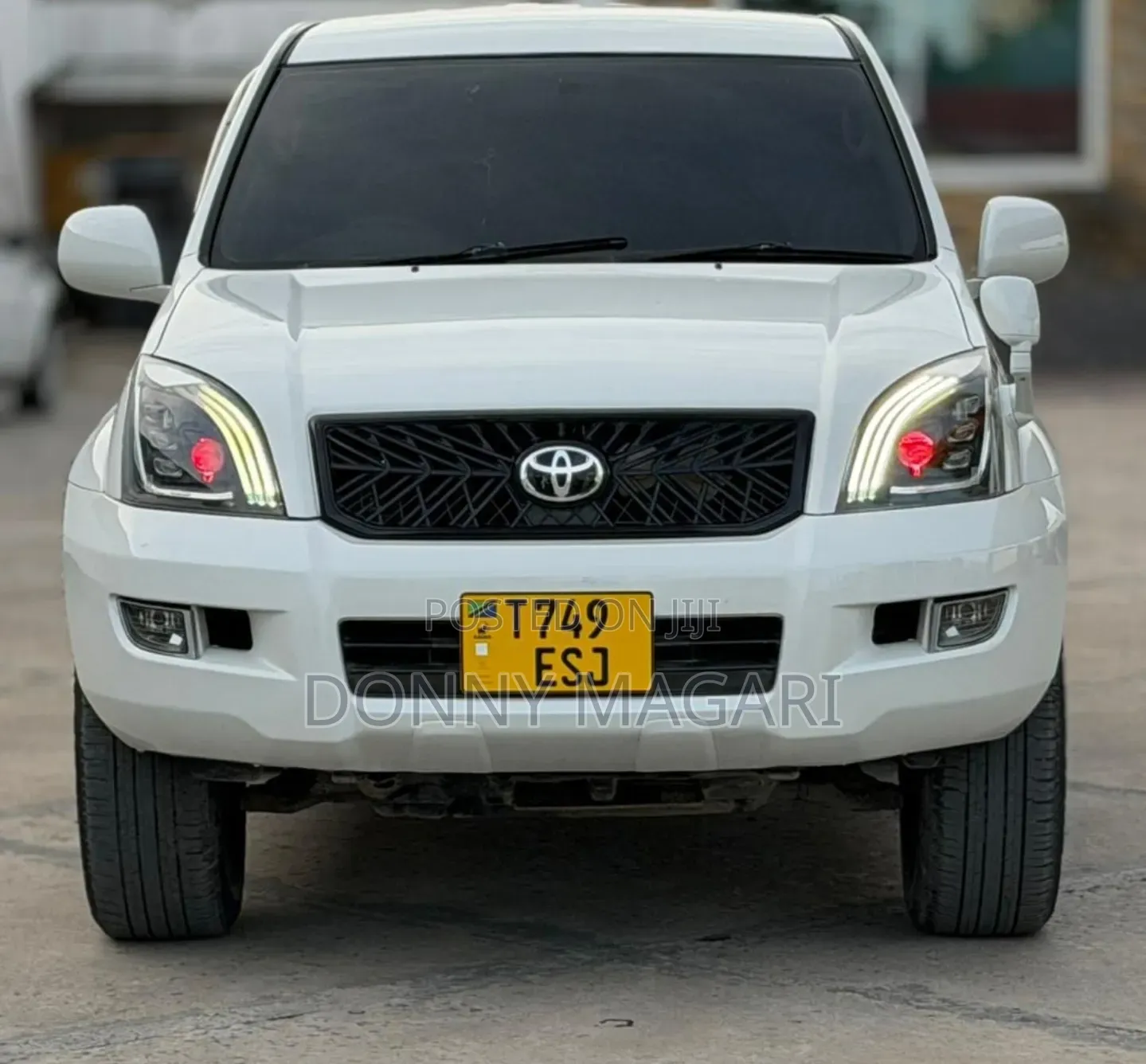 Toyota Land Cruiser Prado 2006 White