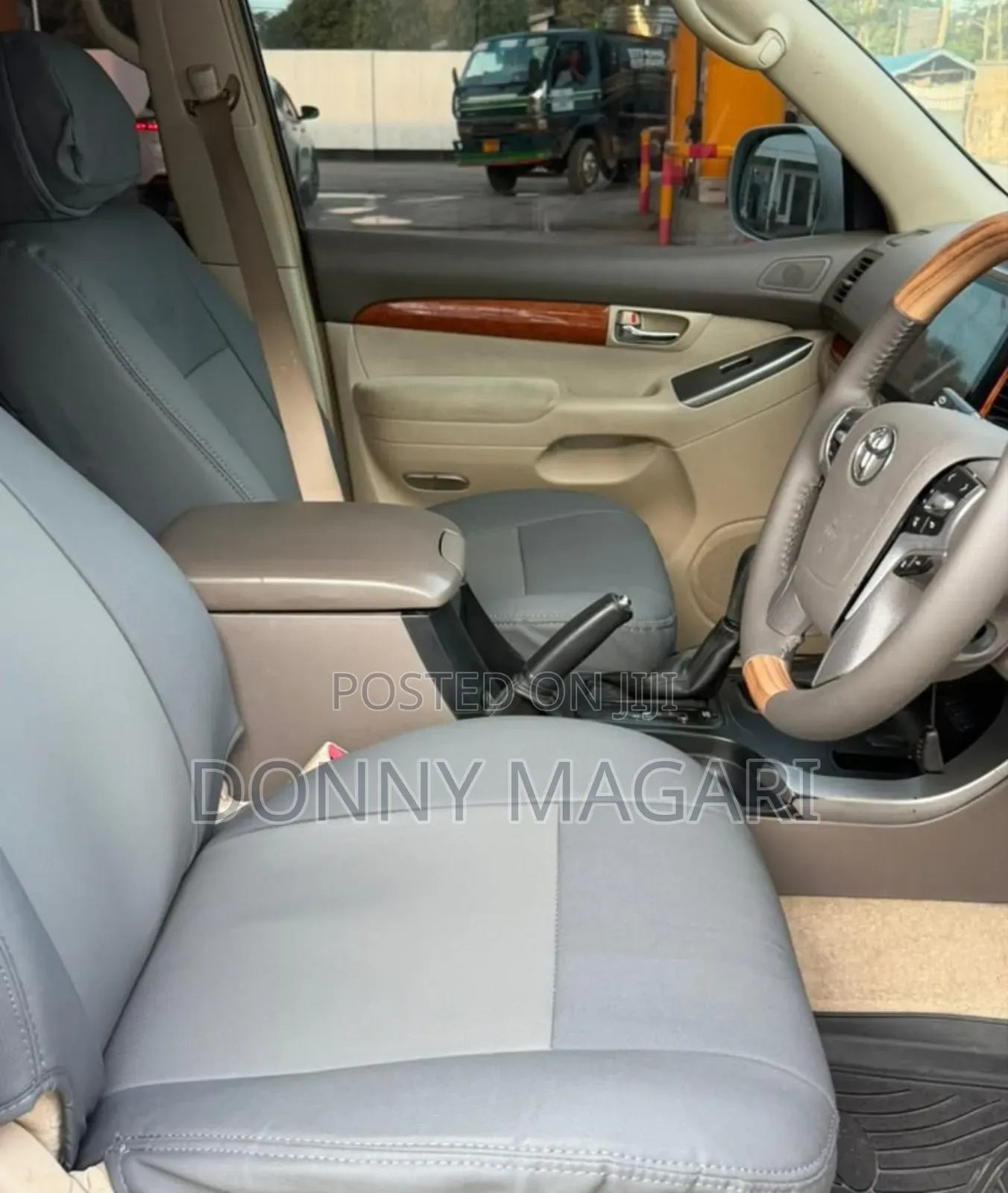 Toyota Land Cruiser Prado 2006 White