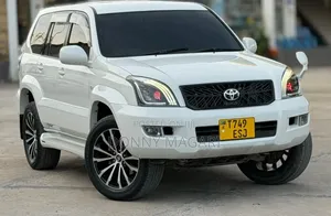 Toyota Land Cruiser Prado 2006 White