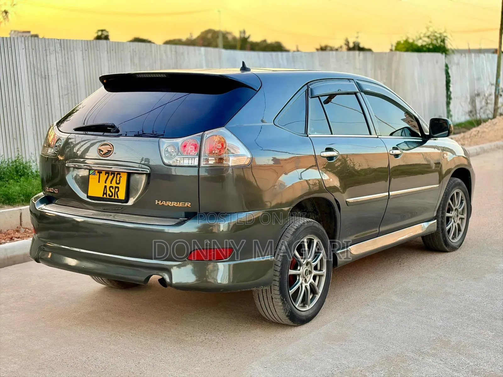 Toyota Harrier 2006 Gray