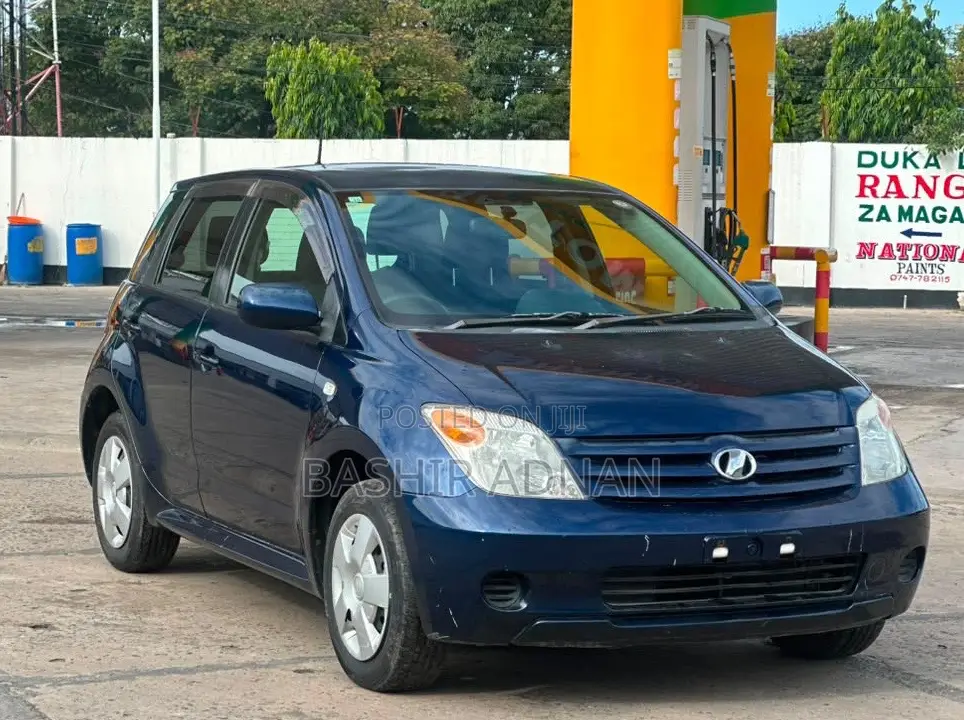 Toyota IST 2006 Blue