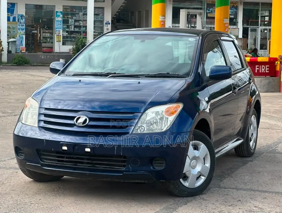 Toyota IST 2006 Blue