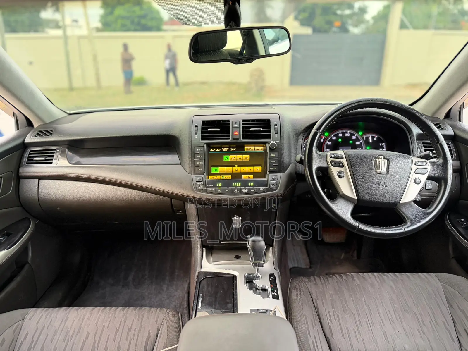 Toyota Crown 2010 White