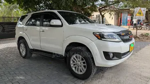 Toyota Fortuner 2014 White