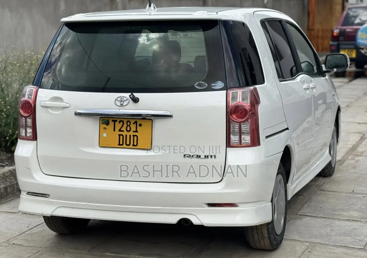 Toyota Raum 1.5 FWD 2007 White