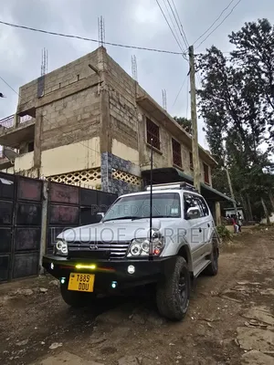 Toyota Land Cruiser Prado 1998 White