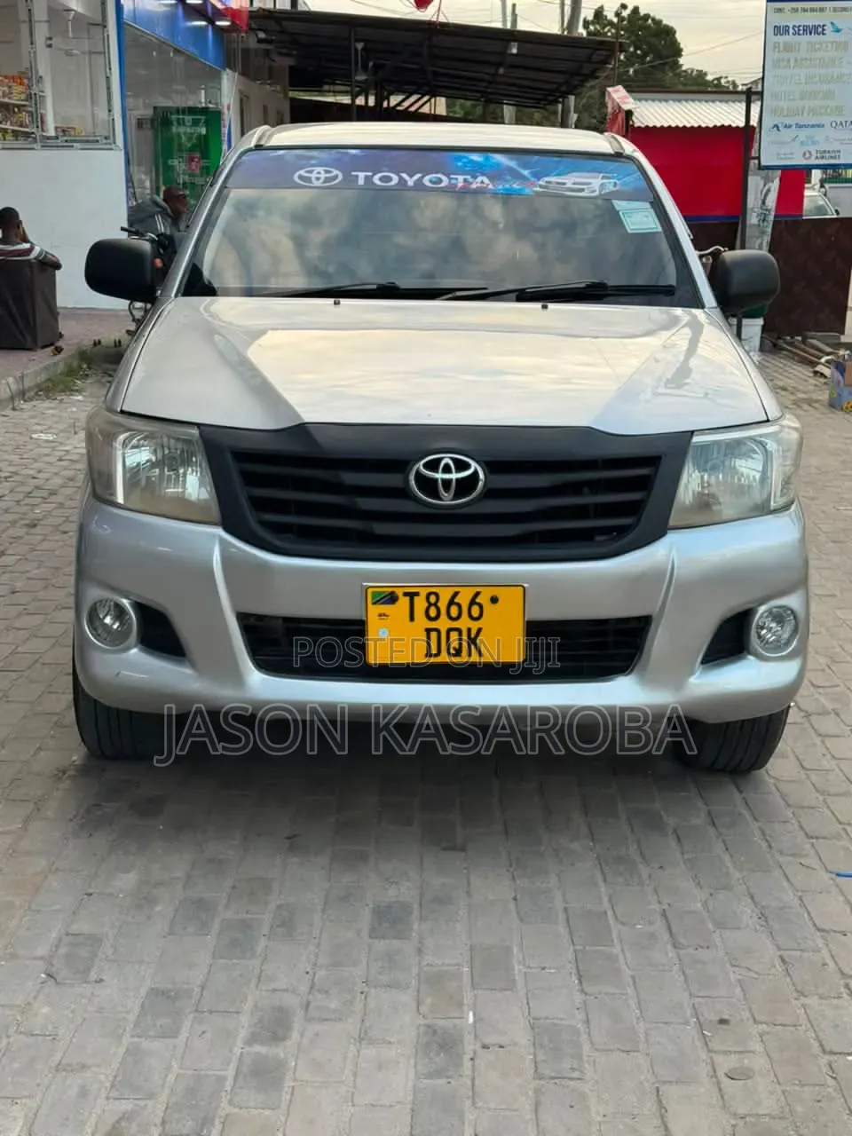 Toyota Hilux 2011 Silver