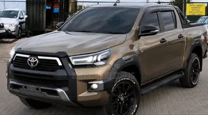 New Toyota Hilux 2023 Beige