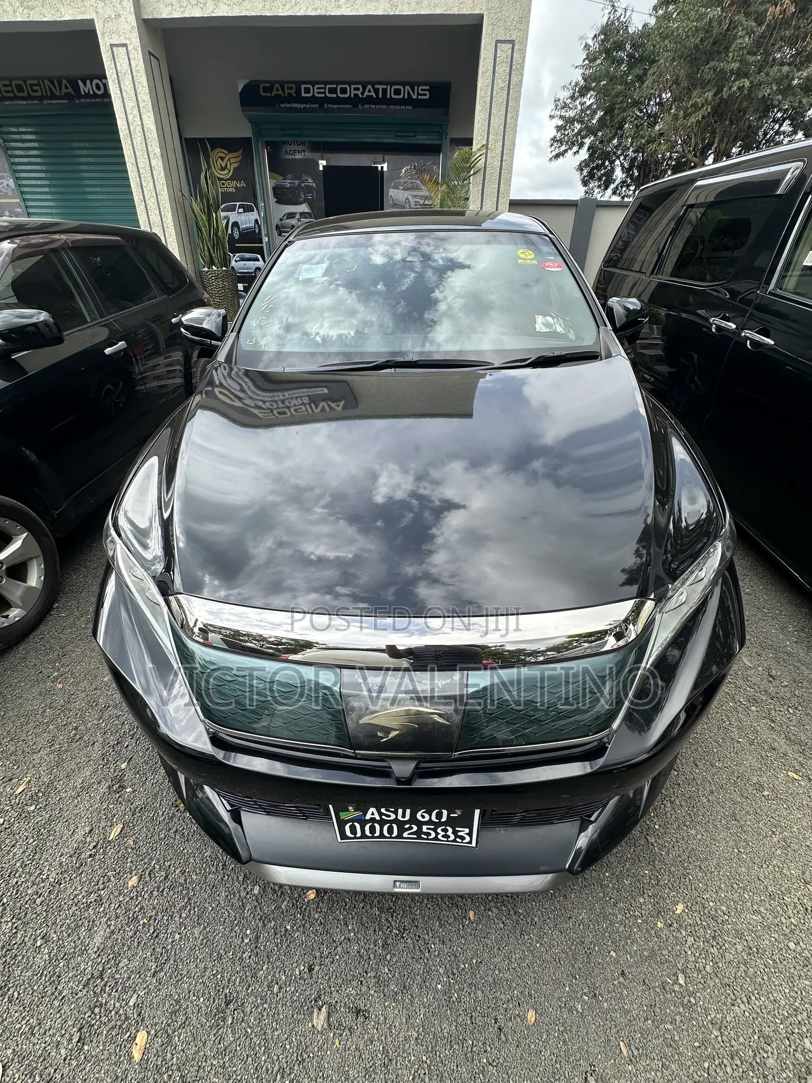 Toyota Harrier 2.5 Hybrid 4WD 2017 Black