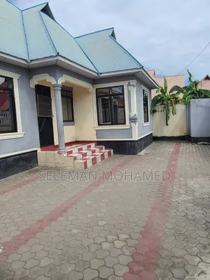 Furnished 4bdrm House in Biriani Real Estate, Chamazi for sale