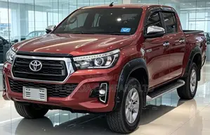 Toyota Hilux 2018 Red