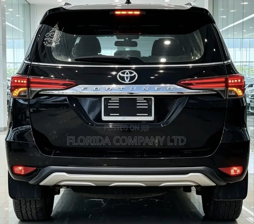 Toyota Fortuner 2017 Black