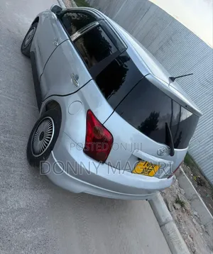 Toyota IST 2005 Silver