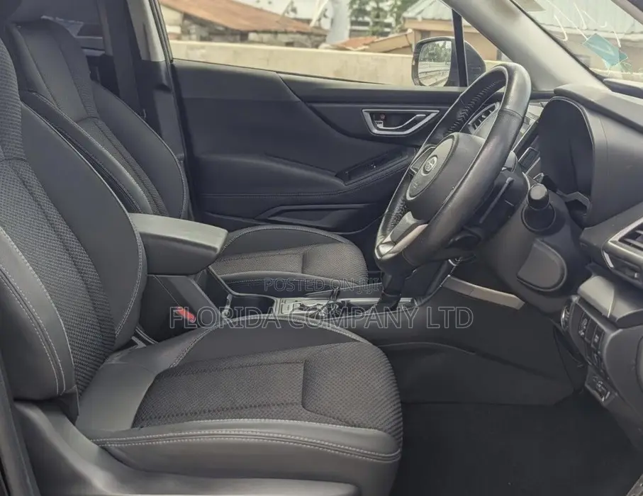 Subaru Forester 2019 Black