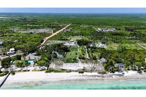 Prime Beach Plot for Sale at Jambiani Zanzibar