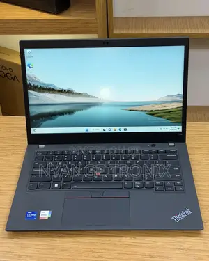 Laptop Lenovo ThinkPad T14s Gen 2 32GB Intel Core i7 SSD 512GB