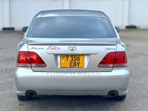 Toyota Crown Royale 2005 Silver