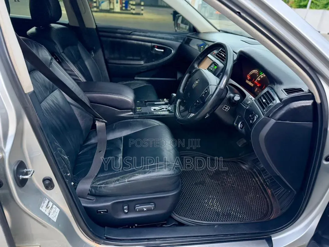 Toyota Crown Royale 2005 Silver