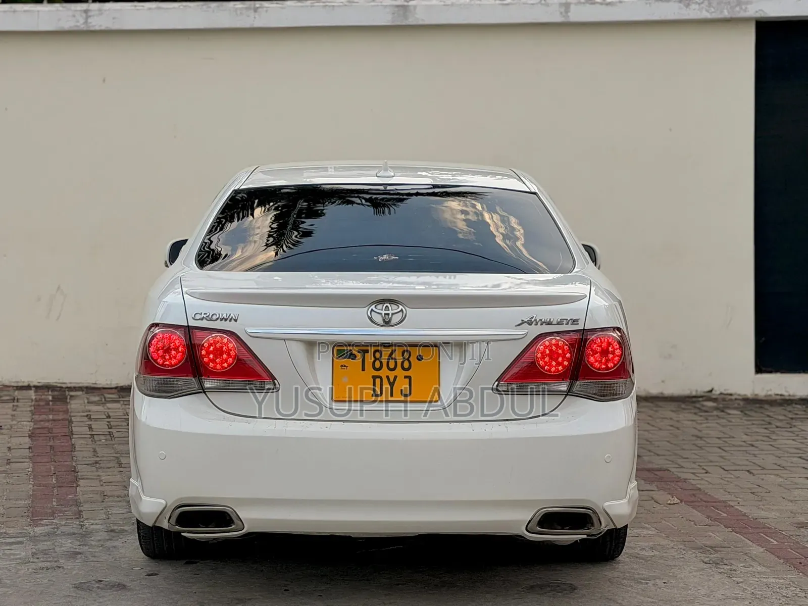 Toyota Crown 2011 White