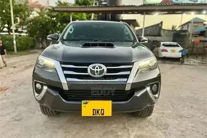 Toyota Fortuner 2017 Gray