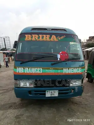 Toyota Coaster 1999 Silver