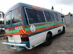Toyota Coaster 1999 Silver